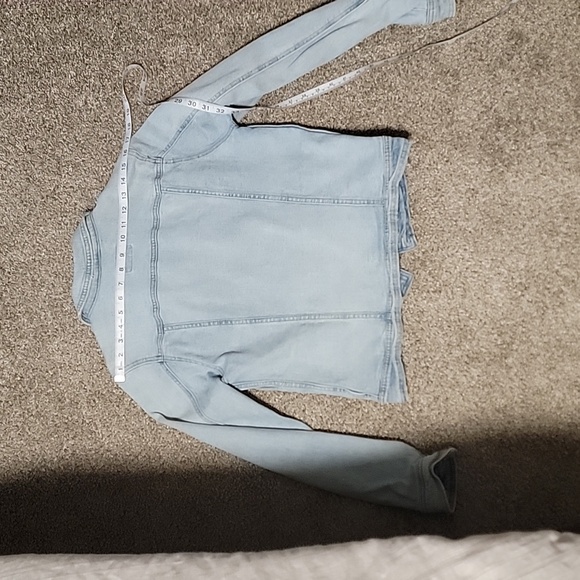 Universal Thread denim jacket - Picture 9 of 10